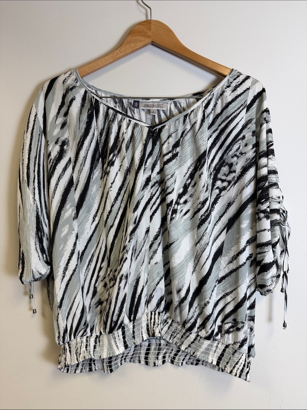 Jennifer Lopez Black, White & Light Gray Abstract Stripe Dolman Tunic